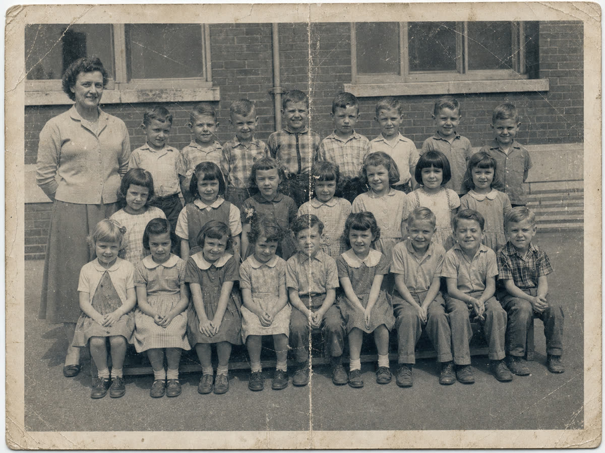 Scratched old school class photo repaired with PhotoScanRestore before